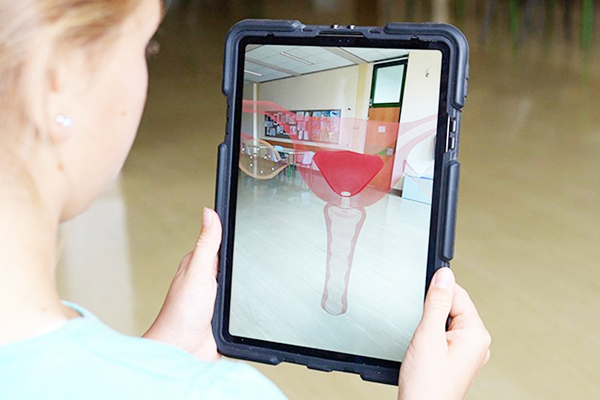 Erste 3D- und Augmented Reality-Anwendung zu Menstruation